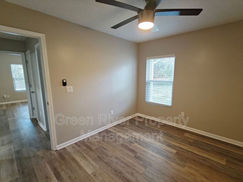 Charming 3-Bedroom Home with Spacious Yard property image