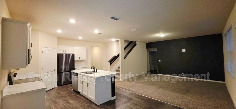 Warm Modern Living Steps from Spring Park—A Five-Bed Beauty with Space for Everyone!! property image