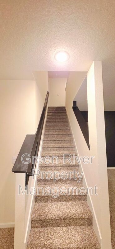 Warm Modern Living Steps from Spring Park—A Five-Bed Beauty with Space for Everyone!! property image