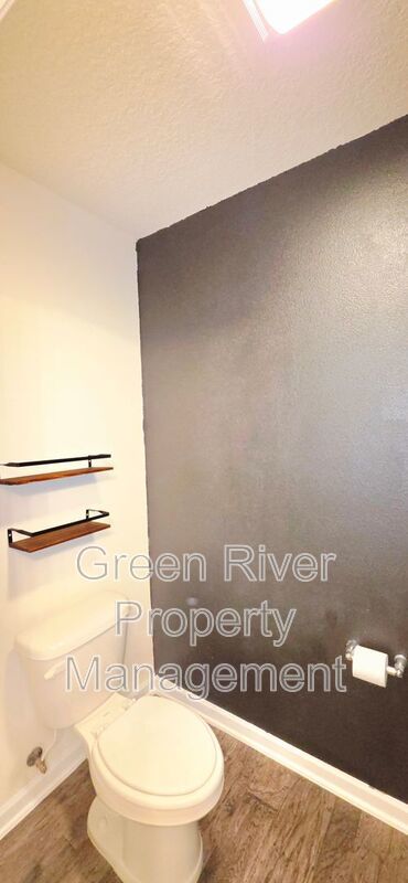 Warm Modern Living Steps from Spring Park—A Five-Bed Beauty with Space for Everyone!! property image