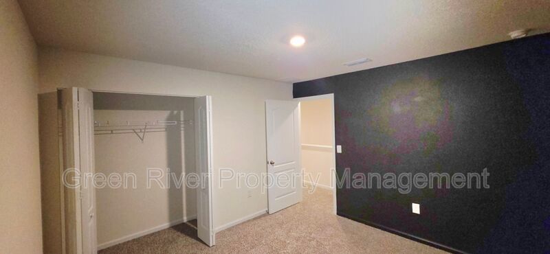 Warm Modern Living Steps from Spring Park—A Five-Bed Beauty with Space for Everyone!! property image