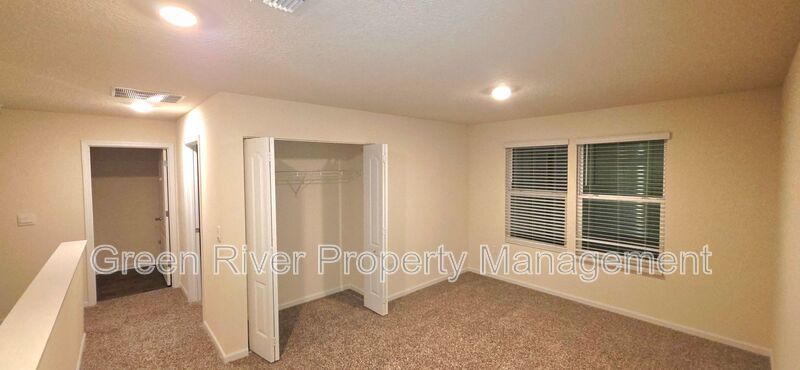 Warm Modern Living Steps from Spring Park—A Five-Bed Beauty with Space for Everyone!! property image