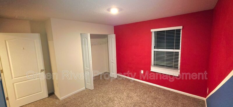 Warm Modern Living Steps from Spring Park—A Five-Bed Beauty with Space for Everyone!! property image