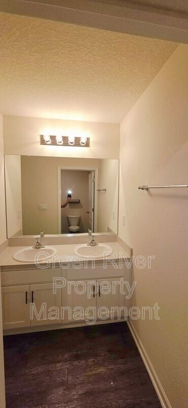 Warm Modern Living Steps from Spring Park—A Five-Bed Beauty with Space for Everyone!! property image