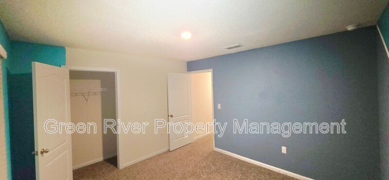 Warm Modern Living Steps from Spring Park—A Five-Bed Beauty with Space for Everyone!! property image