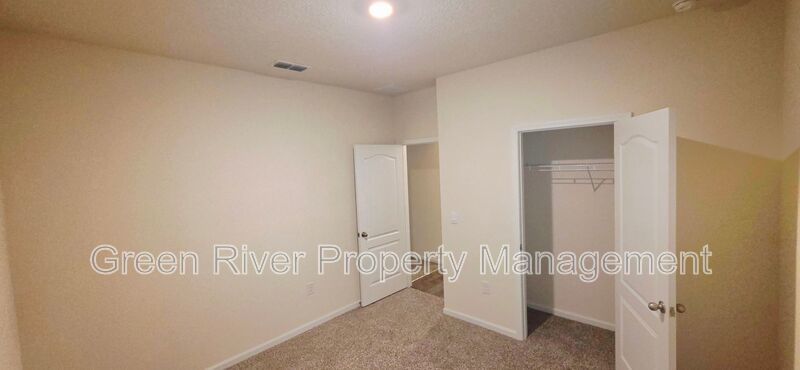 Warm Modern Living Steps from Spring Park—A Five-Bed Beauty with Space for Everyone!! property image