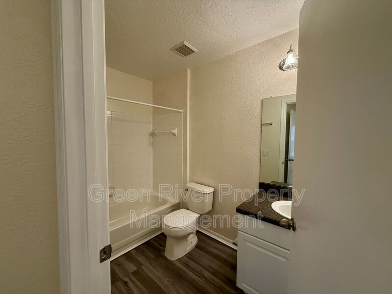 Fresh 2 Bed, 2 Bath Condo with Top Amenities in Cobblestone - Fleming Island!! property image