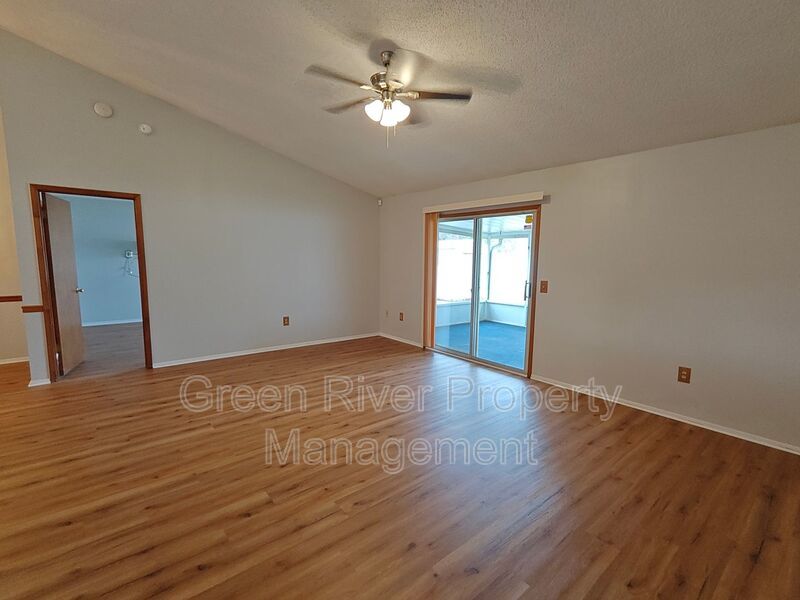 Beautiful 3BR/2BA Home with Garage, Screened Porch & Fenced Yard! property image