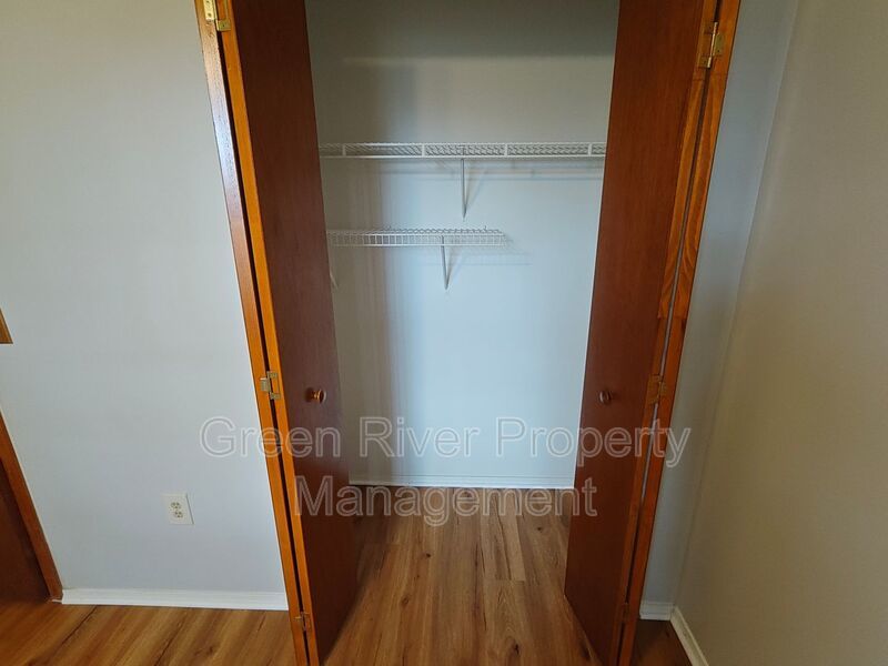 Beautiful 3BR/2BA Home with Garage, Screened Porch & Fenced Yard! property image