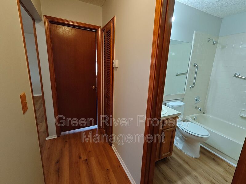 Beautiful 3BR/2BA Home with Garage, Screened Porch & Fenced Yard! property image