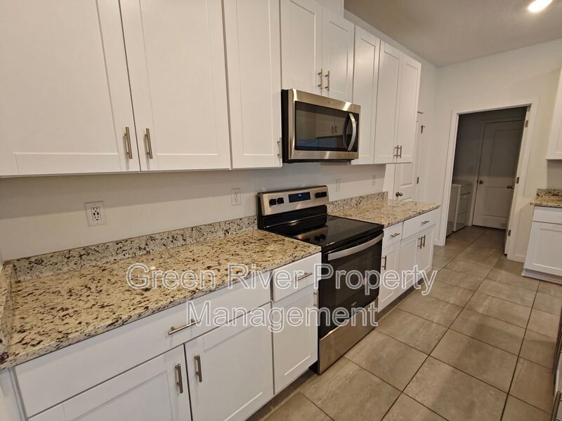 Beautiful 4-Bedroom Home for Rent in Green Cove Springs property image