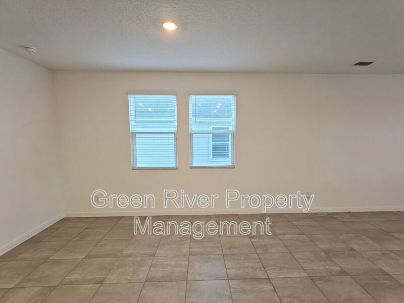 Beautiful 4-Bedroom Home for Rent in Green Cove Springs property image