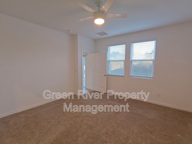 Beautiful 4-Bedroom Home for Rent in Green Cove Springs property image