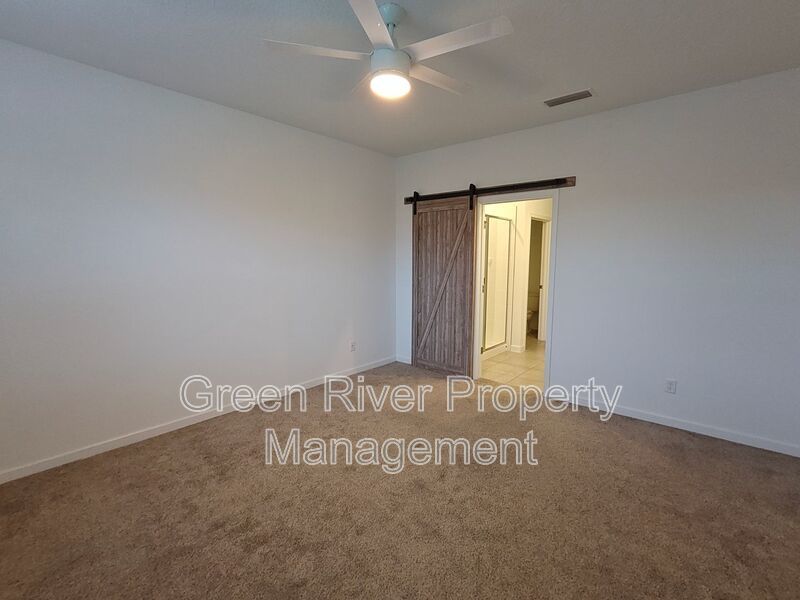 Beautiful 4-Bedroom Home for Rent in Green Cove Springs property image