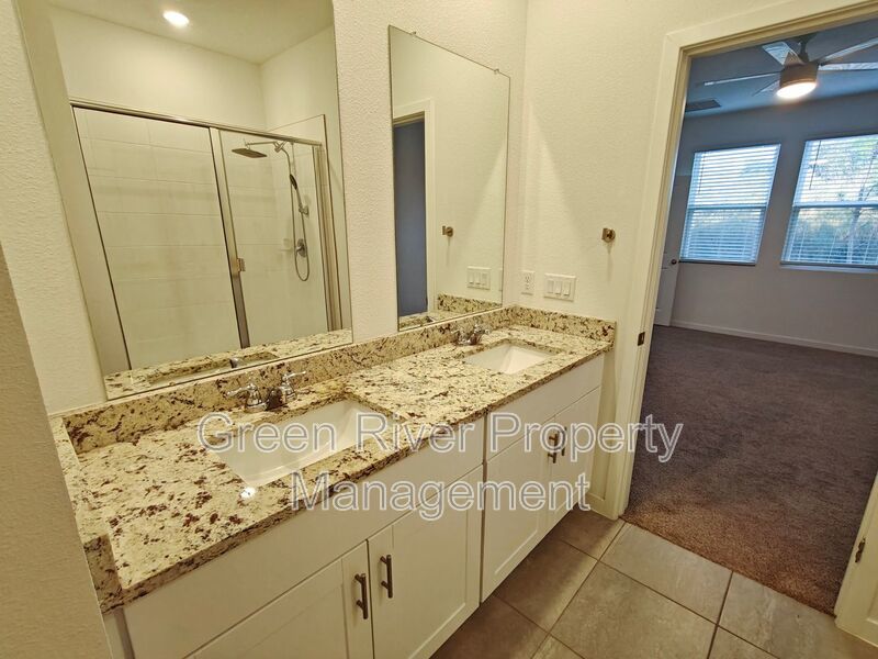 Beautiful 4-Bedroom Home for Rent in Green Cove Springs property image