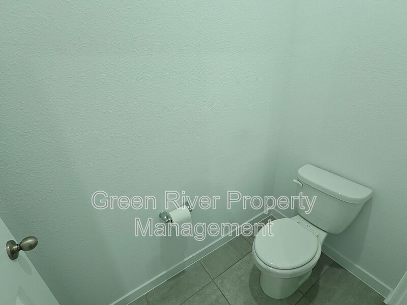 Beautiful 4-Bedroom Home for Rent in Green Cove Springs property image