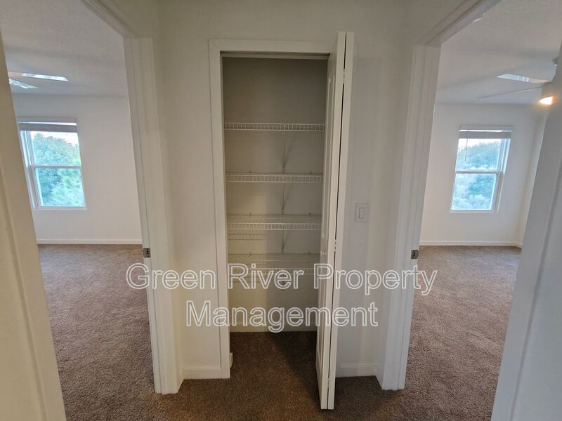 Beautiful 4-Bedroom Home for Rent in Green Cove Springs property image
