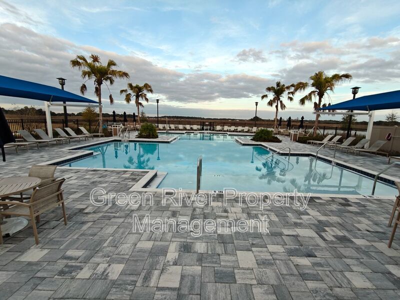 Beautiful 4-Bedroom Home for Rent in Green Cove Springs property image