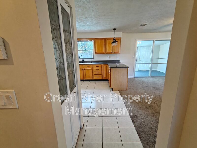 Charming 3BR Pool Home in Orange Park! property image