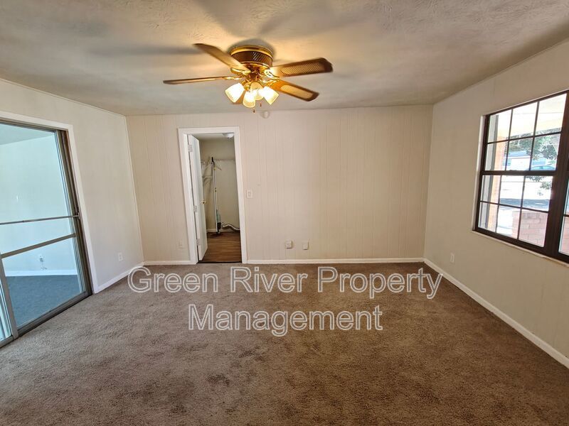 Charming 3BR Pool Home in Orange Park! property image