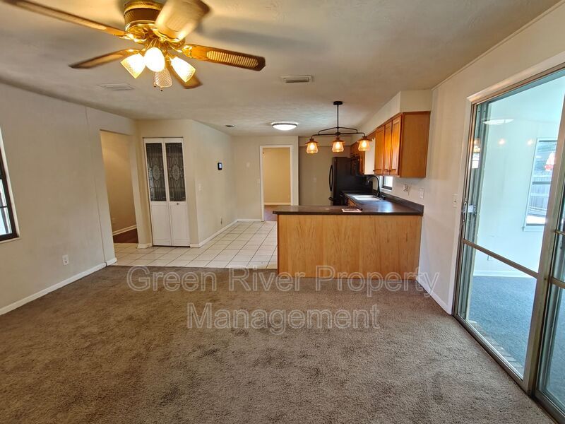 Charming 3BR Pool Home in Orange Park! property image