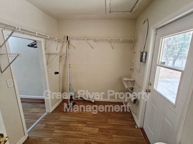 Charming 3BR Pool Home in Orange Park! property image