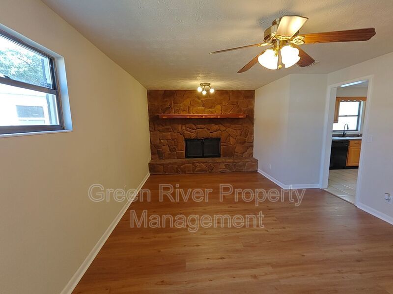 Charming 3BR Pool Home in Orange Park! property image