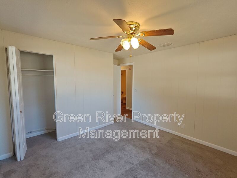 Charming 3BR Pool Home in Orange Park! property image
