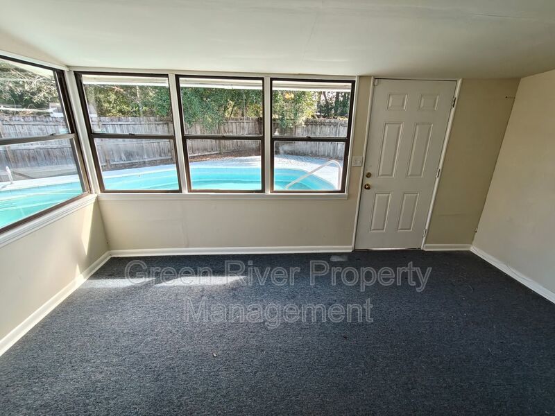 Charming 3BR Pool Home in Orange Park! property image