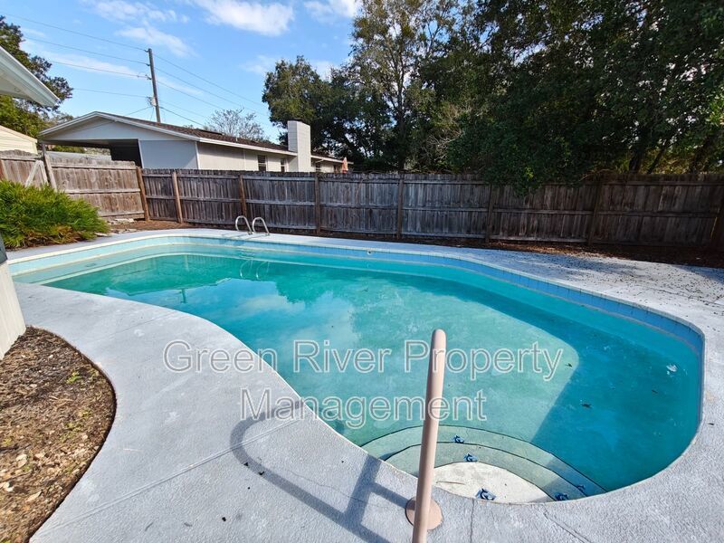 Charming 3BR Pool Home in Orange Park! property image
