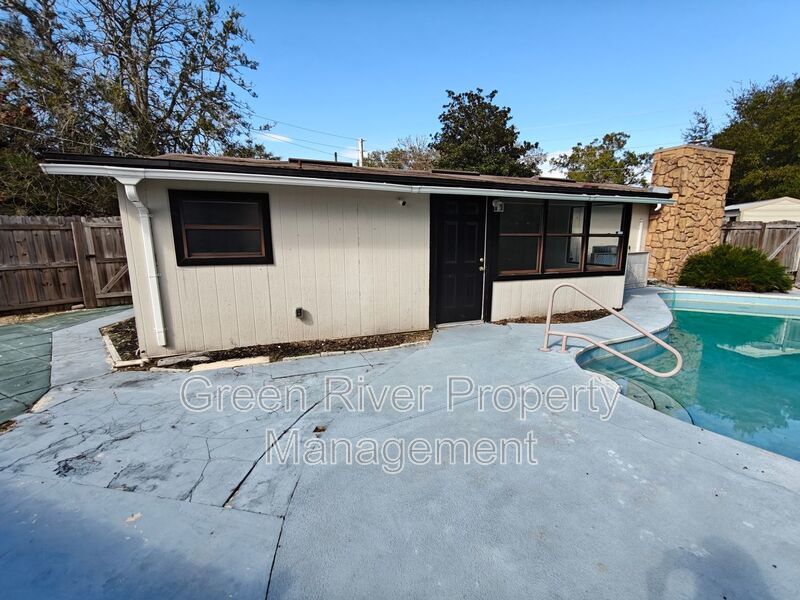 Charming 3BR Pool Home in Orange Park! property image