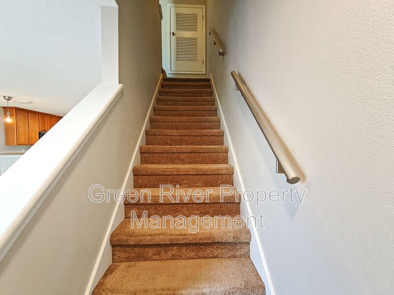 3 Bedroom, 2.5 Bathroom Townhome located in Fleming Island!! property image