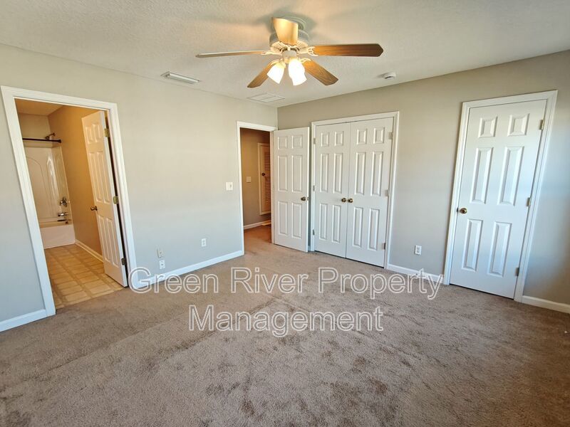 3 Bedroom, 2.5 Bathroom Townhome located in Fleming Island!! property image