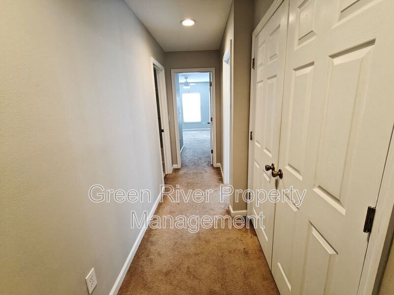 3 Bedroom, 2.5 Bathroom Townhome located in Fleming Island!! property image