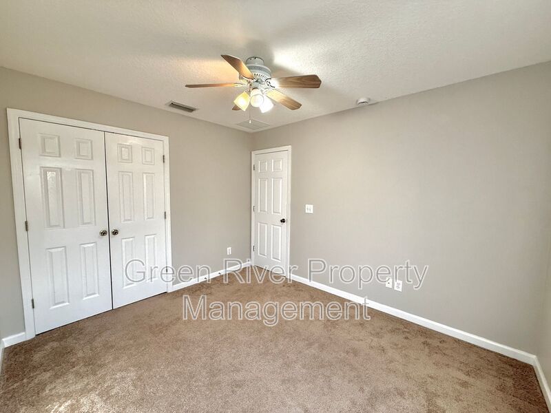 3 Bedroom, 2.5 Bathroom Townhome located in Fleming Island!! property image
