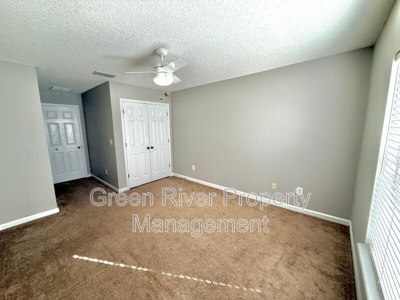 3 Bedroom, 2.5 Bathroom Townhome located in Fleming Island!! property image