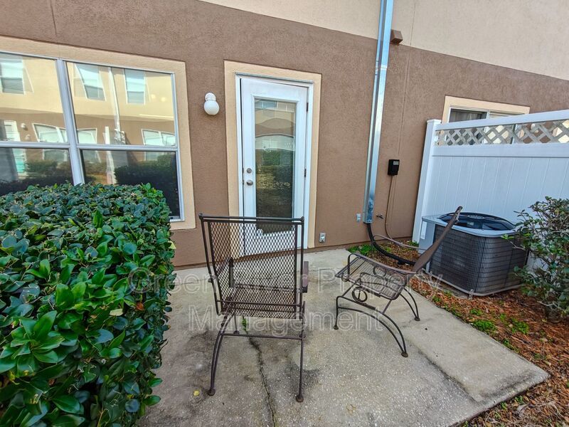 3 Bedroom, 2.5 Bathroom Townhome located in Fleming Island!! property image