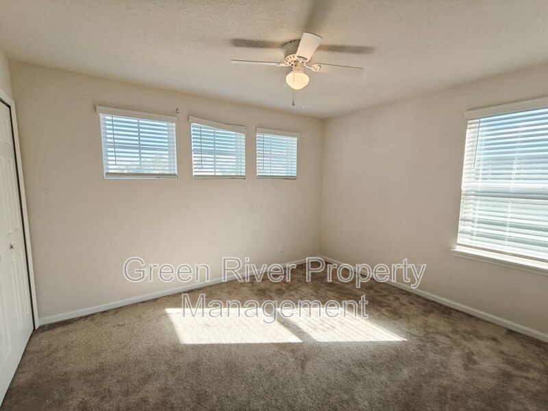 Stylish Two-Story 4BR Home with Open Concept & Spacious Backyard property image