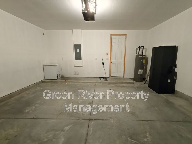 Stylish Two-Story 4BR Home with Open Concept & Spacious Backyard property image