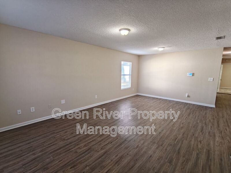 Spacious 4-Bedroom Home with Fenced Yard & Pet-Friendly Living property image