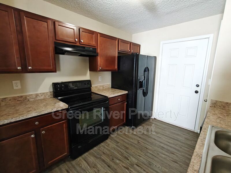 Spacious 4-Bedroom Home with Fenced Yard & Pet-Friendly Living property image