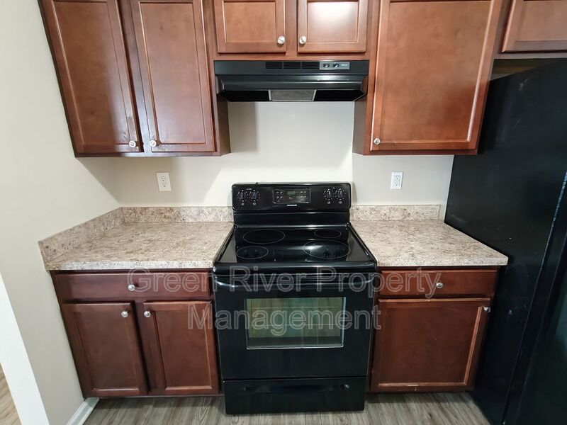 Spacious 4-Bedroom Home with Fenced Yard & Pet-Friendly Living property image