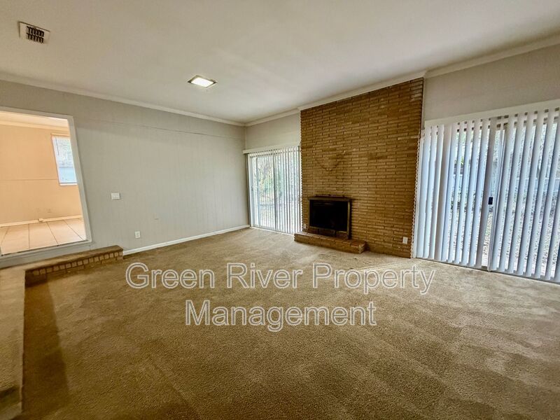 Spacious & Stylish 4-Bedroom Retreat with Den, Fireplace in Spring Park! property image