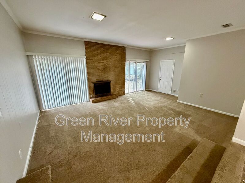 Spacious & Stylish 4-Bedroom Retreat with Den, Fireplace in Spring Park! property image