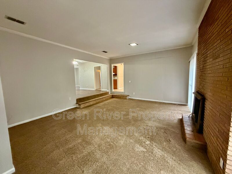Spacious & Stylish 4-Bedroom Retreat with Den, Fireplace in Spring Park! property image