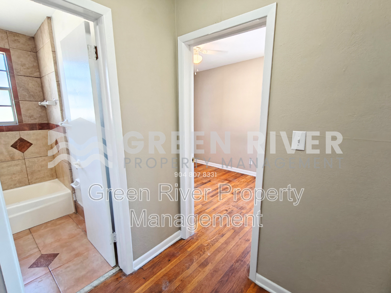 Quiet 2 Bedroom Retreat Available Now – Pets Welcome! property image