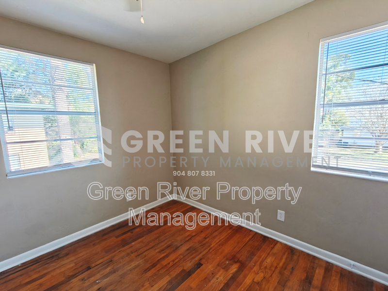 Quiet 2 Bedroom Retreat Available Now – Pets Welcome! property image