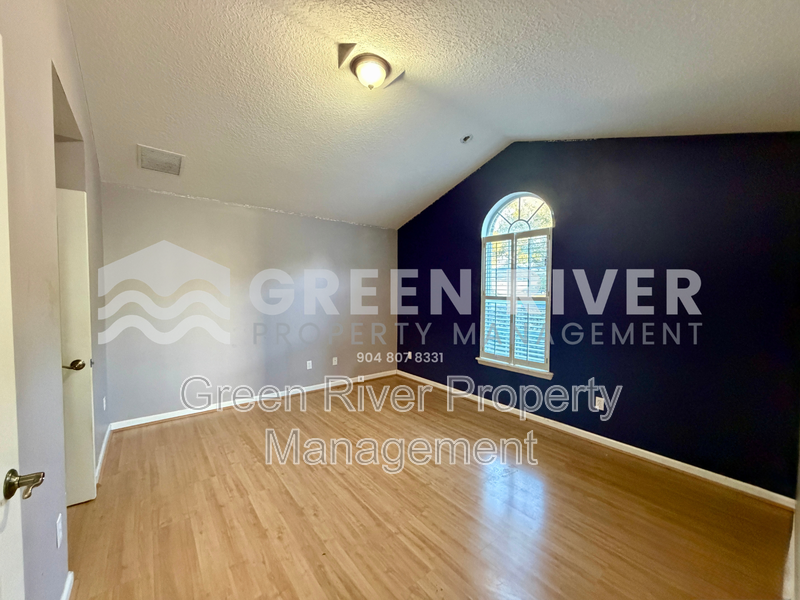 Luxury Living in The Oaks at Oakleaf – 4BR Retreat & Resort-Style Amenities property image