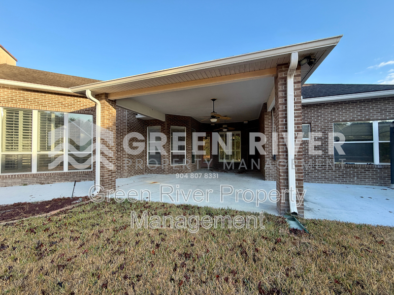 Luxury Living in The Oaks at Oakleaf – 4BR Retreat & Resort-Style Amenities property image