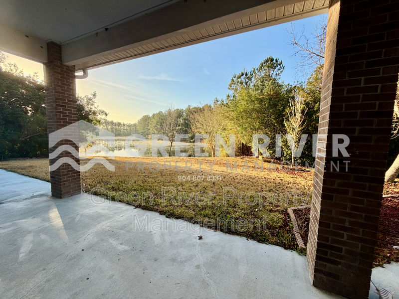 Luxury Living in The Oaks at Oakleaf – 4BR Retreat & Resort-Style Amenities property image